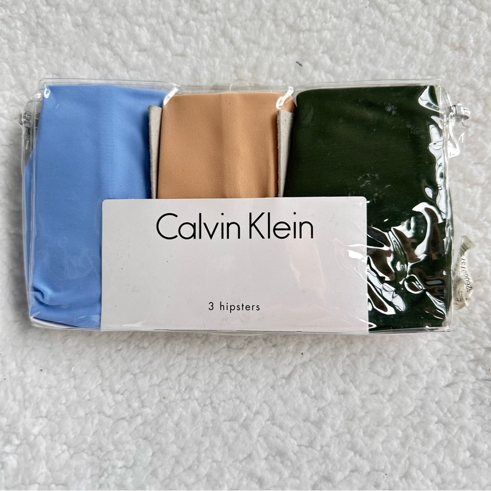Calvin Klein Panty Set